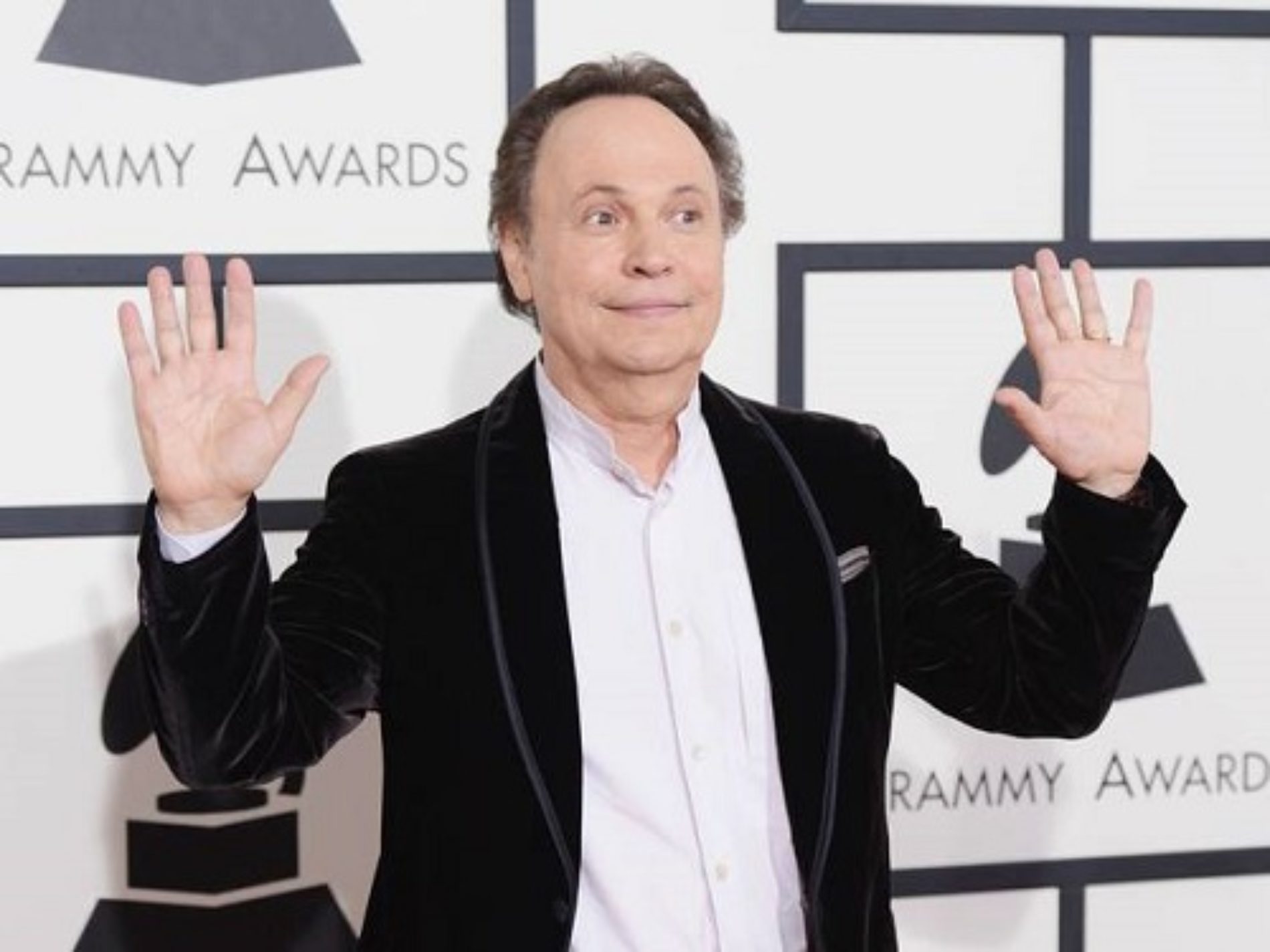 Billy Crystal Says That Gay Scenes On TV Sometimes Are ‘Too Much For Me’