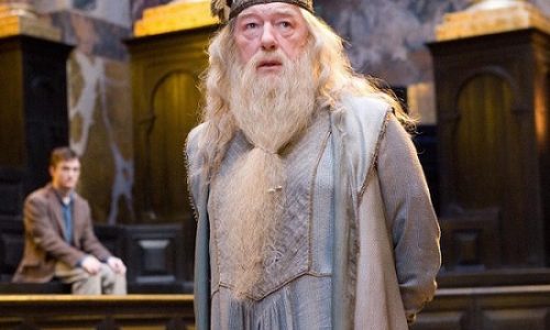 JK Rowling Educates Fan On Gay Dumbledore