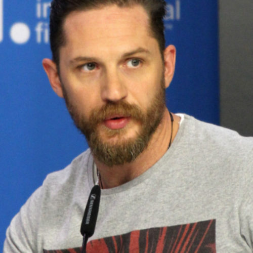 LGBT website defends the questioning Tom Hardy’s sexuality
