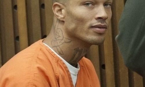Remember the hot felon, Jeremy Meeks? Well, there’s more ‘pics’ of him floating around