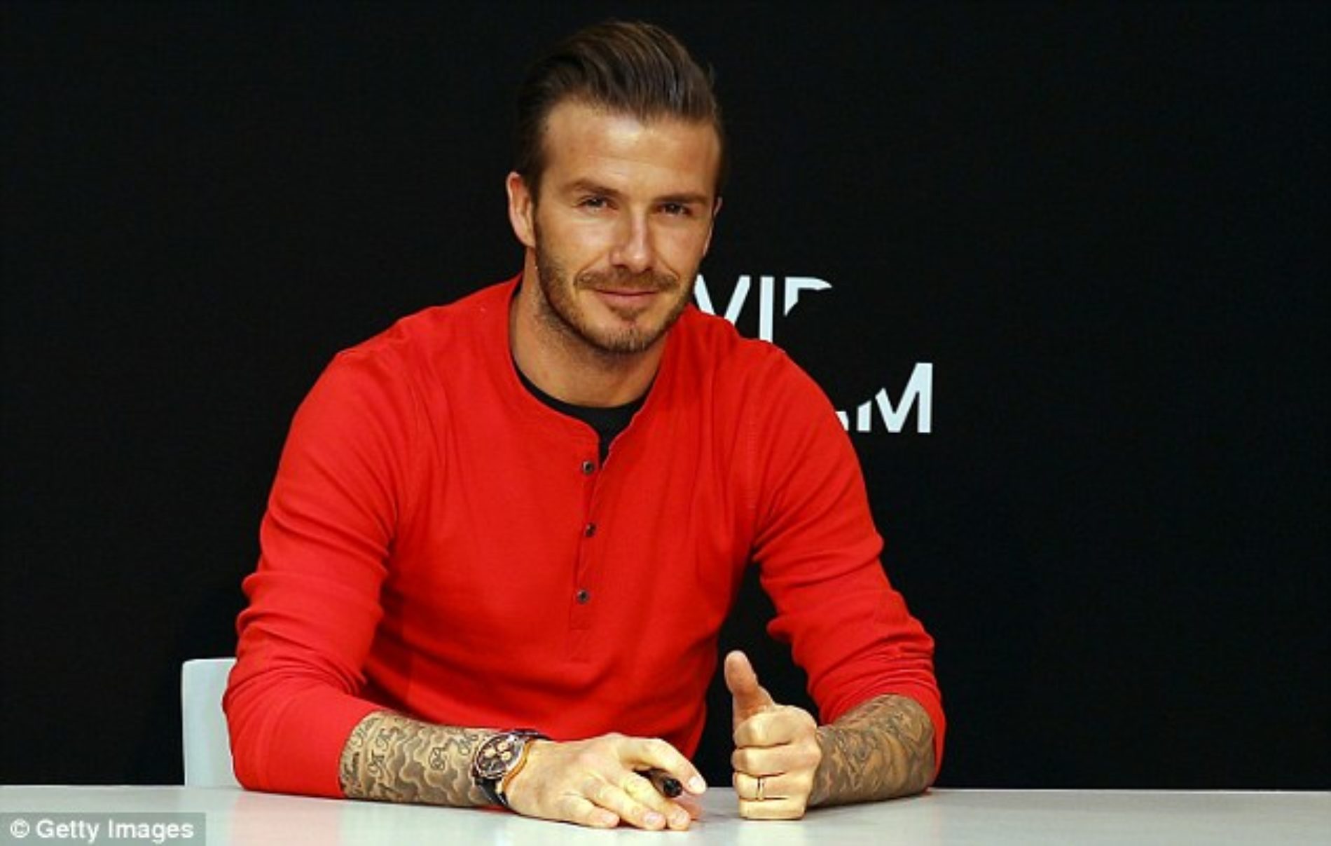 David Beckham Crowned PEOPLE’s Sexiest Man Alive of 2015