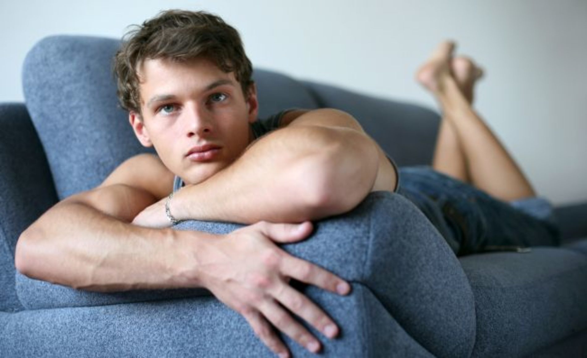 Gay Man Feels Like He Doesn’t Belong to The Gay Community