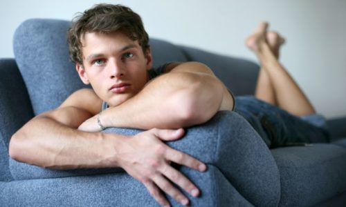 Gay Man Feels Like He Doesn’t Belong to The Gay Community