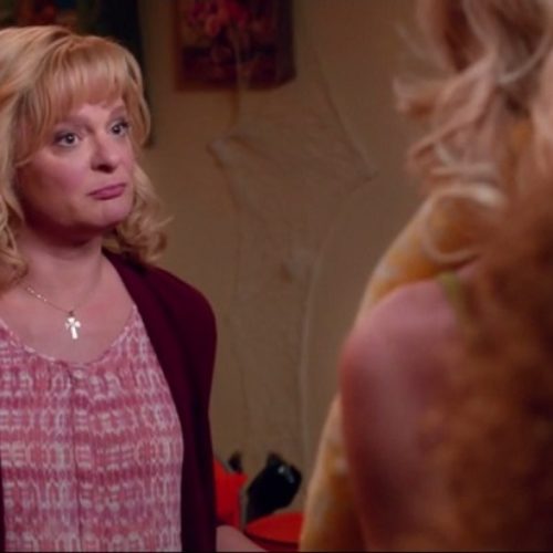 Martha Plimpton Masters the Art of Throwing Shade in ‘The Real O’Neals’ Clip