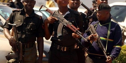 2016 2 Nigerian police