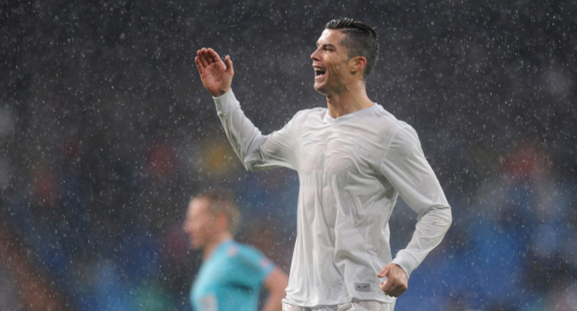 Cristiano Ronaldo targeted with homophobic abuse during game