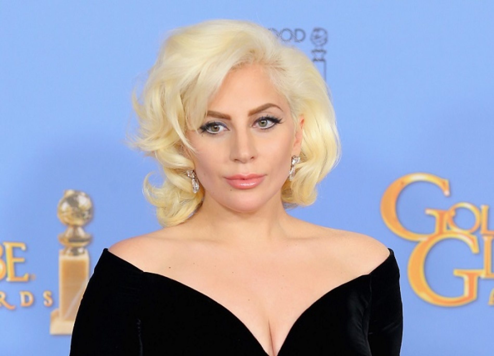 Lady Gaga Gives Fans First Look At ‘A Star Is Born’