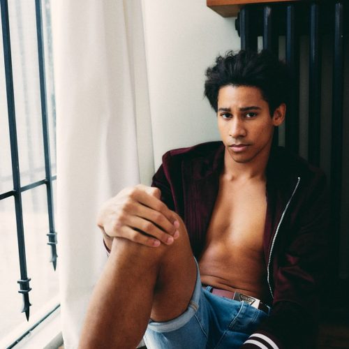 Keiynan Lonsdale is putting it all out there in a thirst-trap new video and some people can’t handle it