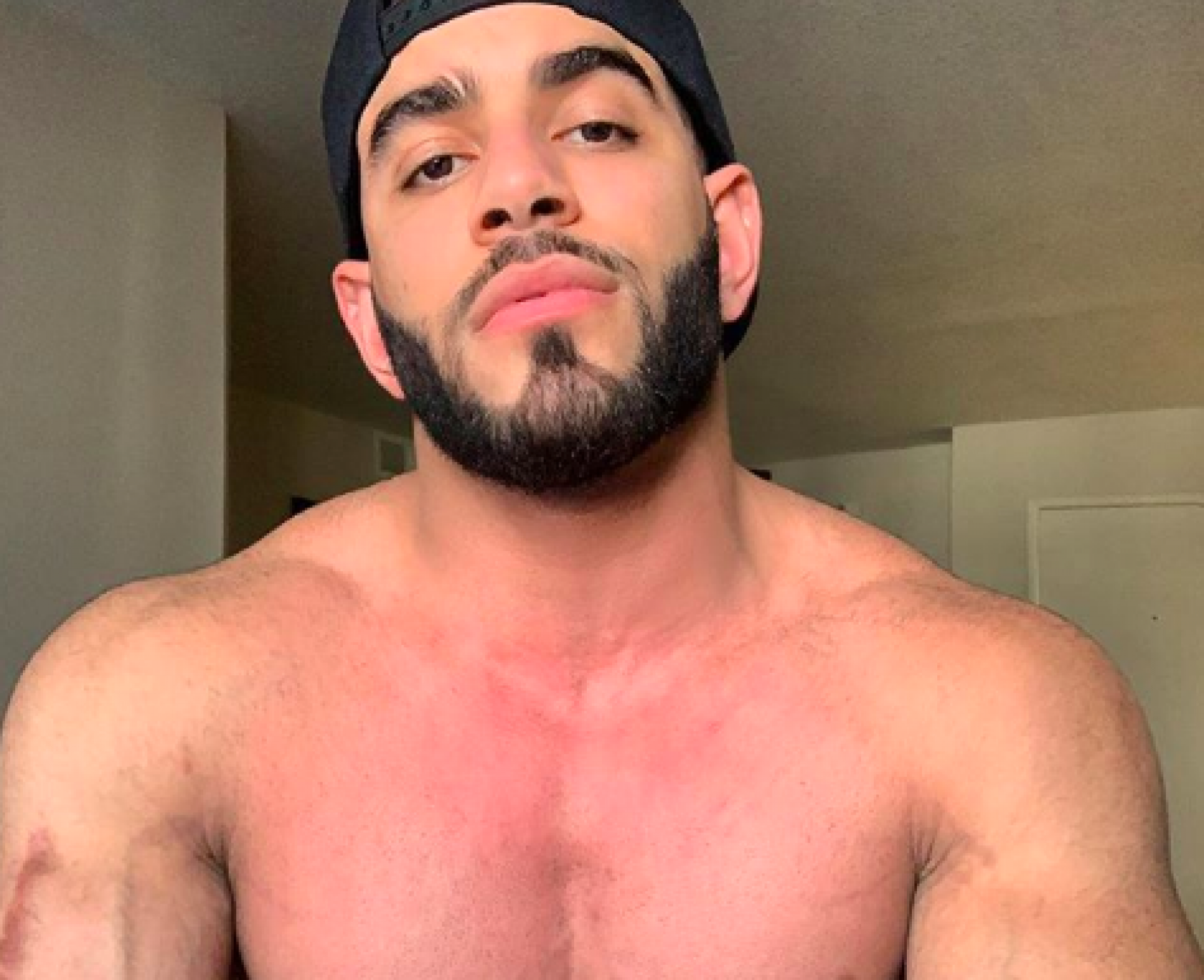 This instagram model says he feels “disrespected” when followers post comments on his “perfect body”