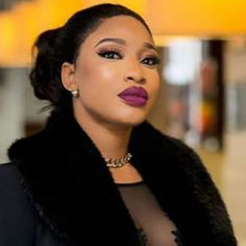 Tonto Dikeh is in love, is angry and is threatening the gays. And vlogger Joyce Boakye claims to know why