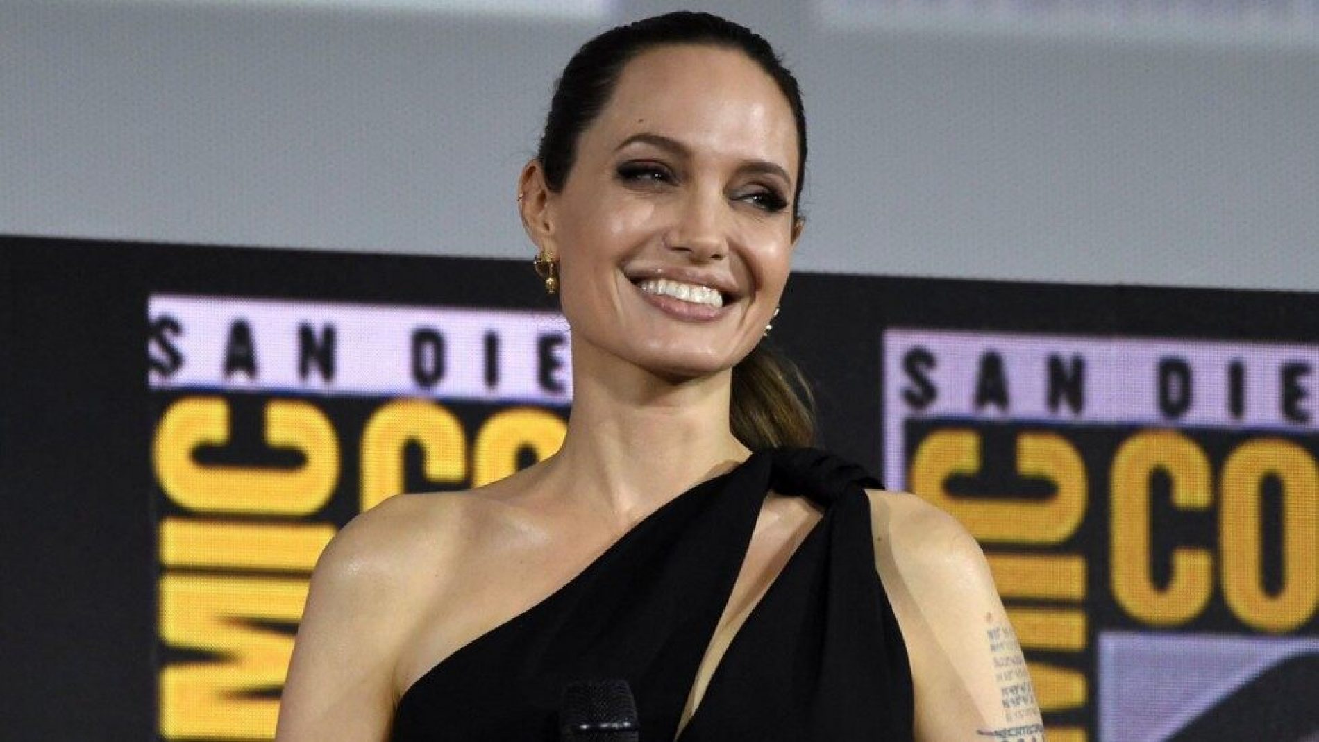 Marvel Introduces Angelina Jolie, Richard Madden, Salma Hayek And Rest Of The Eternals Cast