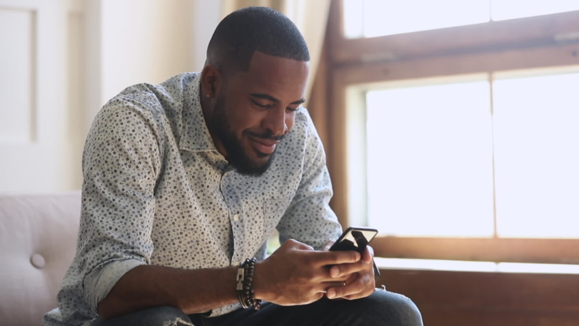 Gay guys talk about what anyone with unlimited access to their phones would find