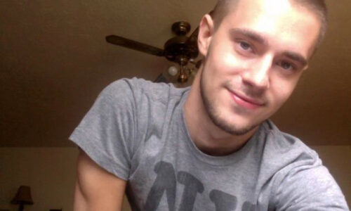 Gay Porn Star Chris Crocker apologizes for accidentally pooping during OnlyFans Livestream