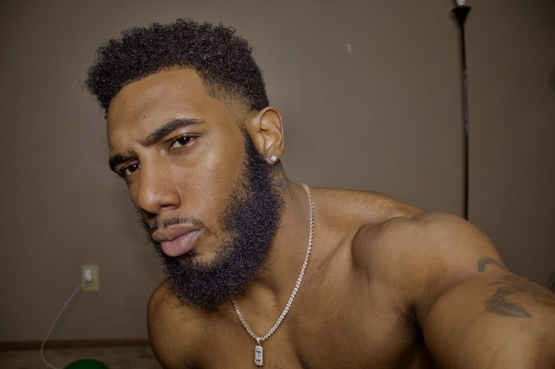 OnlyFans Content Creator, Drevon Odoms, protests the attention of his homosexual followers and insists he’s not gay
