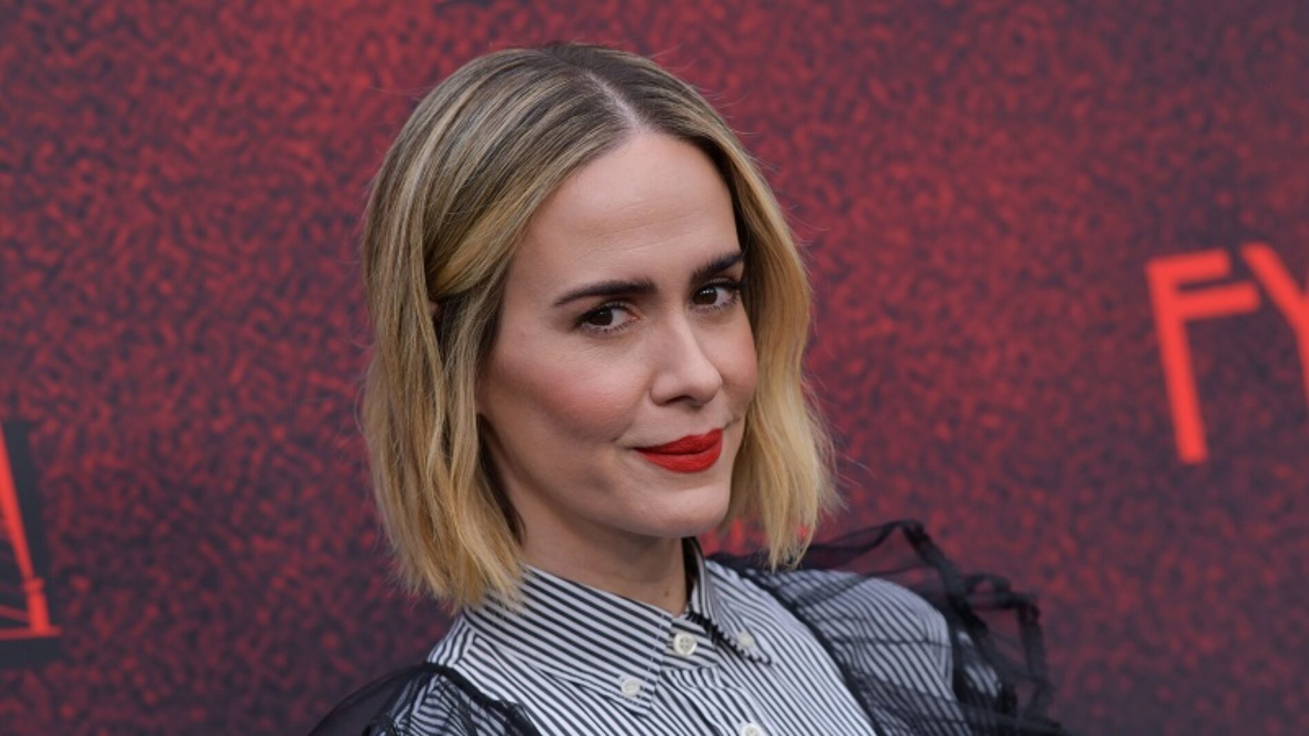 Sarah Paulson faces backlash from Gay Twitter over the Use of Pronouns
